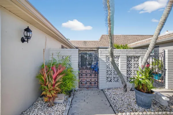 Property Slideshow image 2 of 69 | 427 boca ciega point blvd n, St Petersburg, FL, 33708