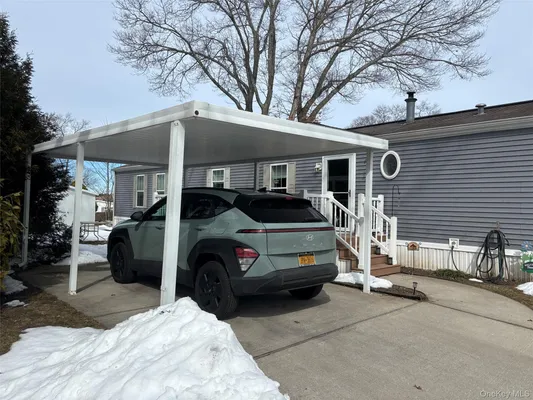 Property Slideshow image 3 of 36 | 1661 old country rd 69, Riverhead, NY, 11901