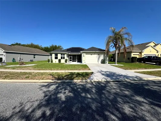 Property Slideshow image 2 of 50 | 26712 augusta springs cir, Leesburg, FL, 34748