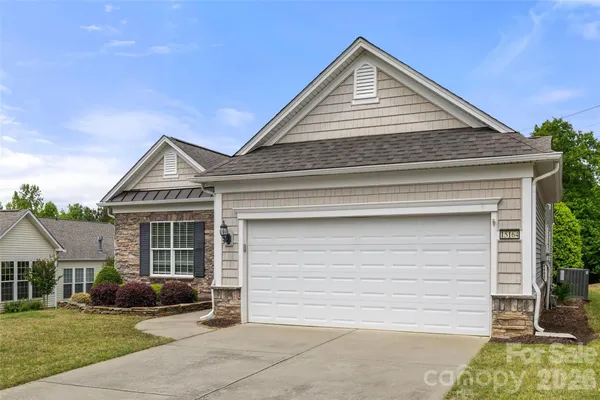 Property Slideshow image 3 of 38 | 15164 legend oaks ct, Fort Mill, SC, 29707