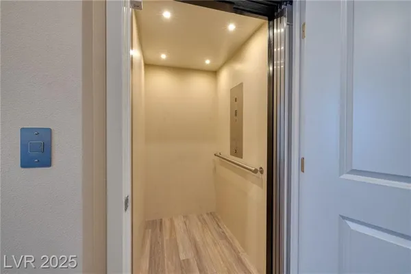Property Slideshow image 2 of 33 | 4292 veraz st -, Las Vegas, NV, 89135