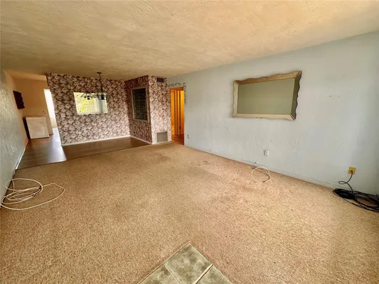 Property Slideshow image 3 of 39 | 2434 australia way 38, Clearwater, FL, 33763