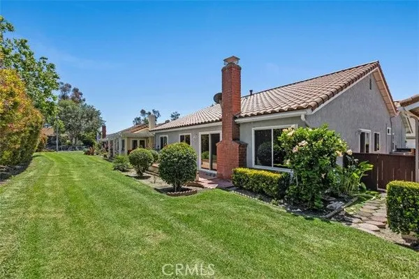 Property Slideshow image 3 of 10 | 27673 via granados, Mission Viejo, CA, 92692