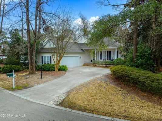 Property Slideshow image 3 of 65 | 1100 congressional ln, Wilmington, NC, 28411