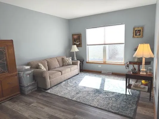 Property Slideshow image 3 of 19 | 76 rocking horse ln, Grayslake, IL, 60030