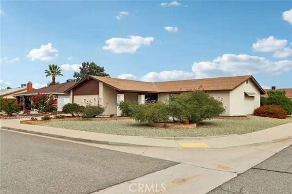 Property Slideshow image 3 of 39 | 27640 camden way, Menifee, CA, 92586