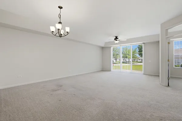 Property Slideshow image 3 of 30 | 13076 patriot way, Huntley, IL, 60142
