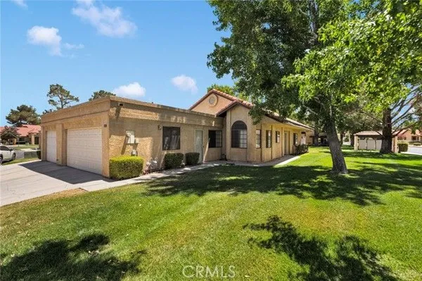 Property Slideshow image 2 of 52 | 11671 maple st, Apple Valley, CA, 92308