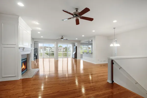Property Slideshow image 3 of 30 | 3622 monticeto cir, Mundelein, IL, 60060