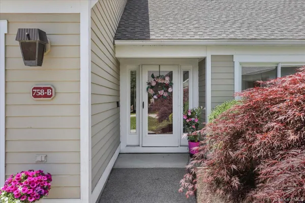 Property Slideshow image 2 of 39 | 758 heritage hls b, Somers, NY, 10589