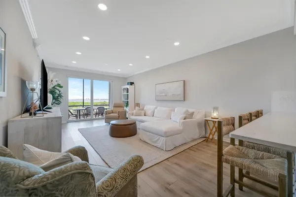 Property Slideshow image 2 of 70 | 850 tidewater shores loop 105, Bradenton, FL, 34208