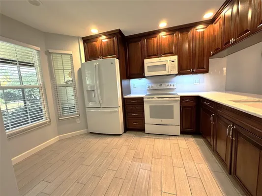 Property Slideshow image 3 of 21 | 1109 madeira dr, Palm Harbor, FL, 34684