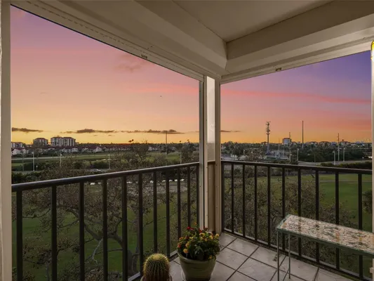 Property Slideshow image 2 of 30 | 6269 palma del mar blvd 608, St Petersburg, FL, 33715