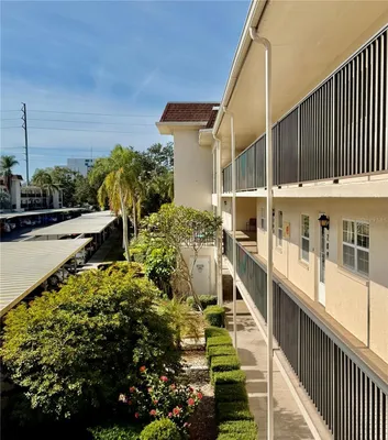 Property Slideshow image 3 of 30 | 851 maple ct 209, Dunedin, FL, 34698