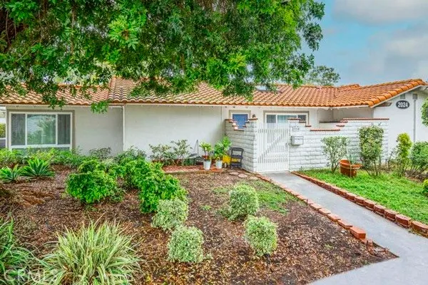 Property Slideshow image 2 of 26 | 2024 via mariposa w b, Laguna Woods, CA, 92637