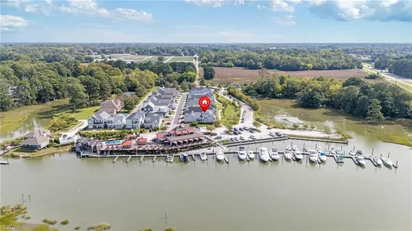 Property Slideshow image 2 of 40 | 119 creek ln, Suffolk, VA, 23435