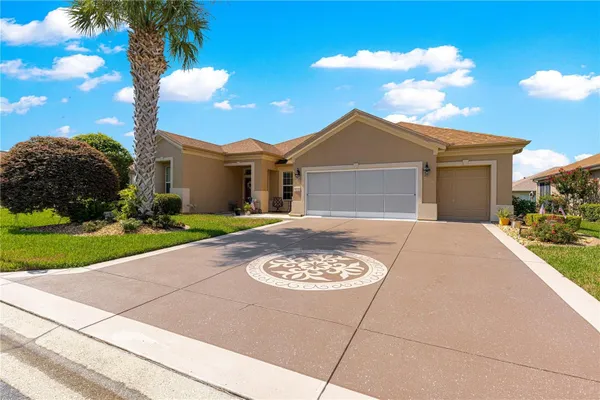 Property Slideshow image 2 of 82 | 11735 se 91st cir, Summerfield, FL, 34491