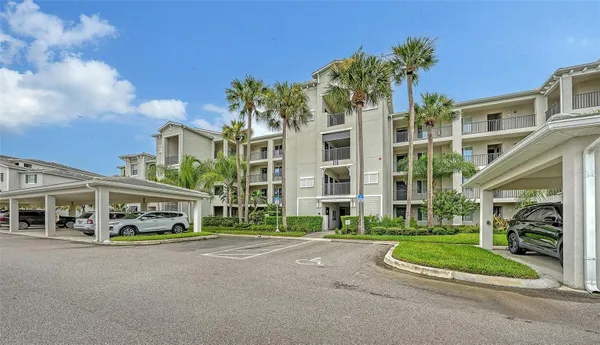 Property Slideshow image 2 of 61 | 910 tidewater shores loop 402, Bradenton, FL, 34208