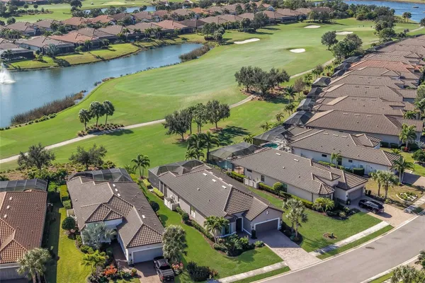 Property Slideshow image 3 of 80 | 13204 sorrento way, Lakewood Ranch, FL, 34211