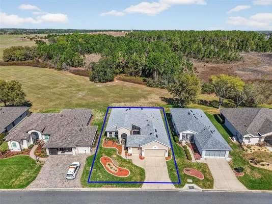 Property Slideshow image 3 of 73 | 5421 sir churchill dr, Leesburg, FL, 34748