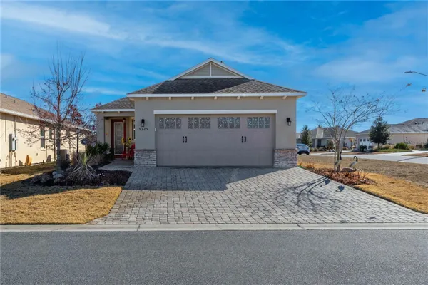 Property Slideshow image 3 of 27 | 9325 sw 106th ave, Ocala, FL, 34481