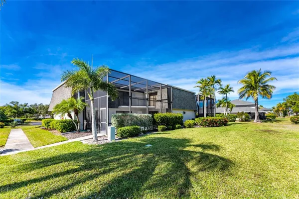Property Slideshow image 2 of 42 | 3021 matecumbe key rd apt 4, Punta Gorda, FL, 33955
