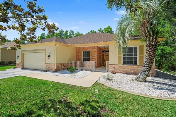 Property Slideshow image 2 of 38 | 8689 mississippi run, Weeki Wachee, FL, 34613
