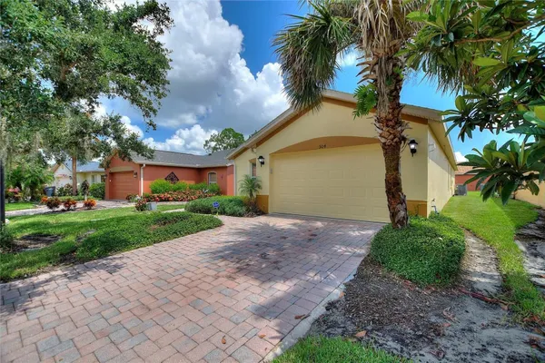Property Slideshow image 3 of 49 | 504 millifiora ln, Kissimmee, FL, 34759