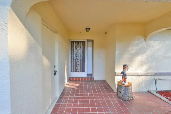 Property Slideshow image 2 of 54 | 2321 lancaster dr, Sun City Center, FL, 33573