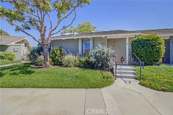 Property Slideshow image 3 of 63 | 8932 biscayne ct 1318-a, Huntington Beach, CA, 92646