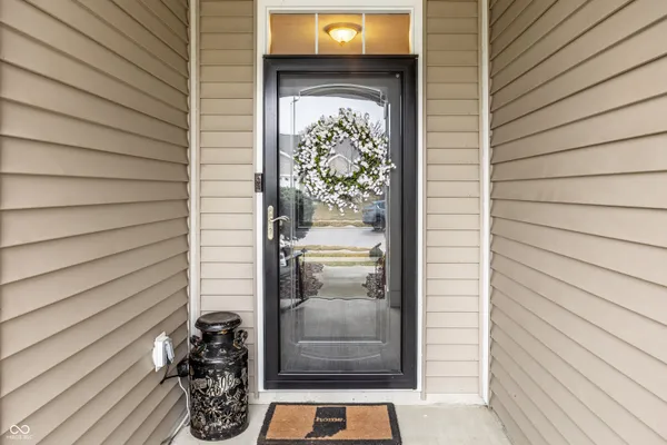 Property Slideshow image 2 of 34 | 1429 blackthorne trl, Plainfield, IN, 46168