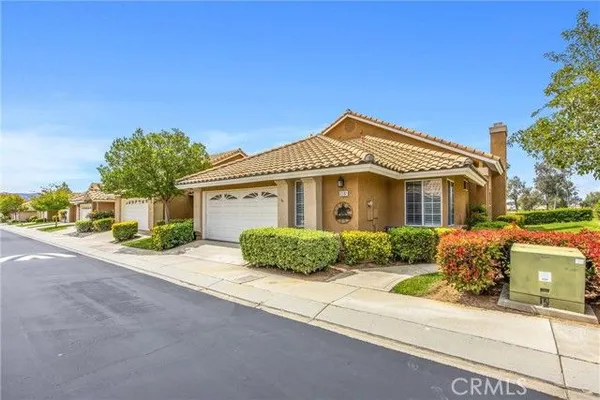 Property Slideshow image 3 of 38 | 985 hogan ave, Banning, CA, 92220