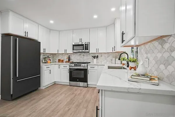 Property Slideshow image 2 of 20 | 5313 don miguel dr, Carlsbad, CA, 92010