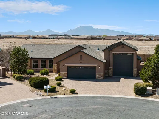 Property Slideshow image 2 of 75 | 8282 n zephyr cir, Prescott Valley, AZ, 86315
