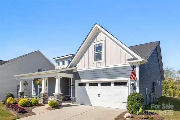 Property Slideshow image 3 of 35 | 5743 notch peak ave, Fort Mill, SC, 29707