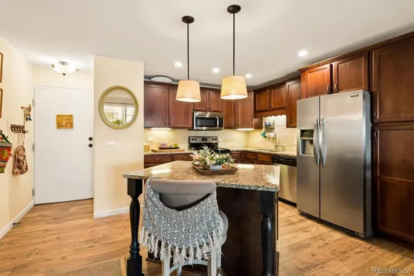 Property Slideshow image 3 of 47 | 785 s alton way 4b, Denver, CO, 80247