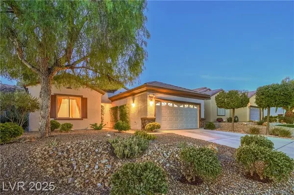 Property Slideshow image 2 of 60 | 2314 jada dr, Henderson, NV, 89044