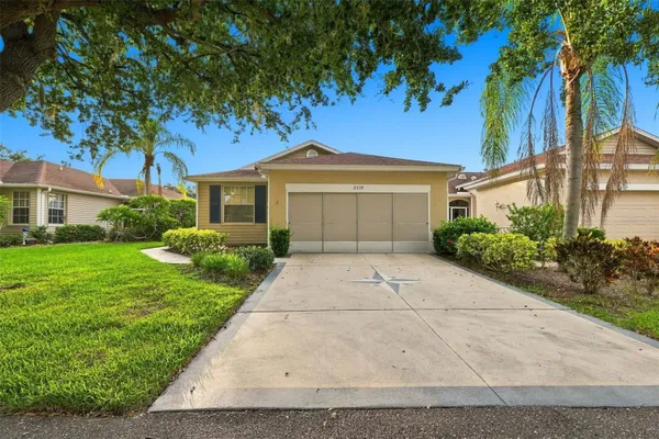 Property Slideshow image 3 of 91 | 2339 nantucket dr 34, Sun City Center, FL, 33573