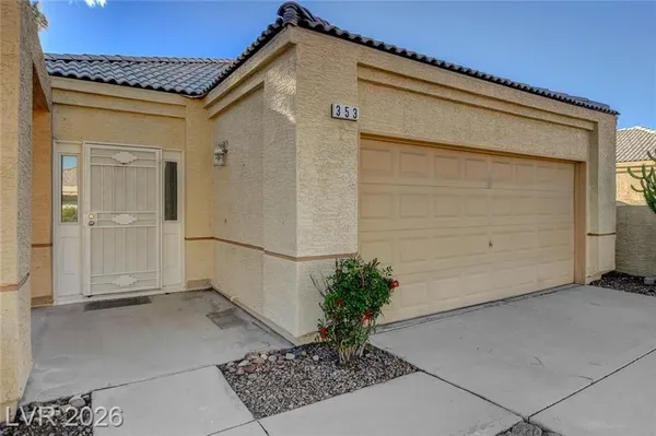 Property Slideshow image 3 of 57 | 353 mill hollow rd, Las Vegas, NV, 89107