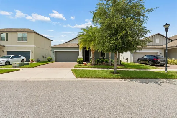 Property Slideshow image 2 of 24 | 9908 sage creek dr, Ruskin, FL, 33573