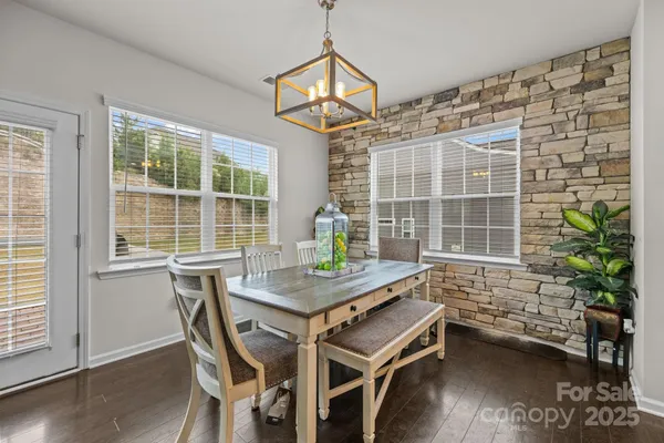 Property Slideshow image 3 of 25 | 16812 lookout landing ln, Charlotte, NC, 28278