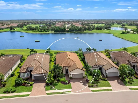 Property Slideshow image 2 of 75 | 12840 sorrento way, Lakewood Ranch, FL, 34211