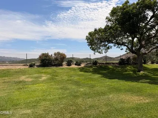 Property Slideshow image 3 of 6 | 44159 village 44 44, Camarillo, CA, 93012