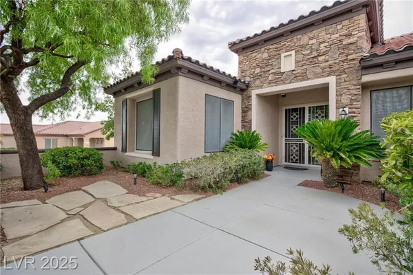 Property Slideshow image 3 of 43 | 2120 twin falls dr, Henderson, NV, 89044