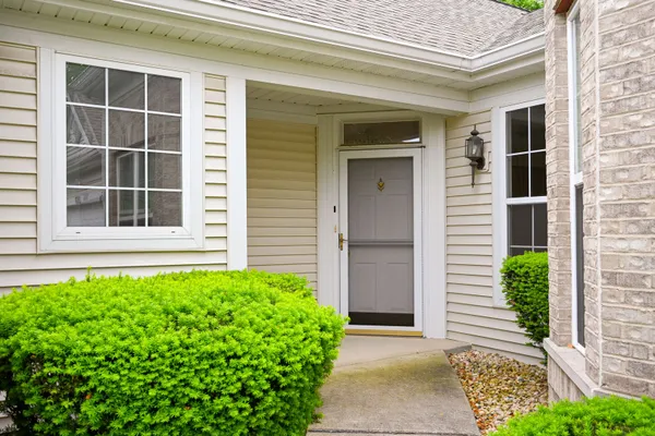 Property Slideshow image 3 of 24 | 20827 w honeysuckle ct, Plainfield, IL, 60544