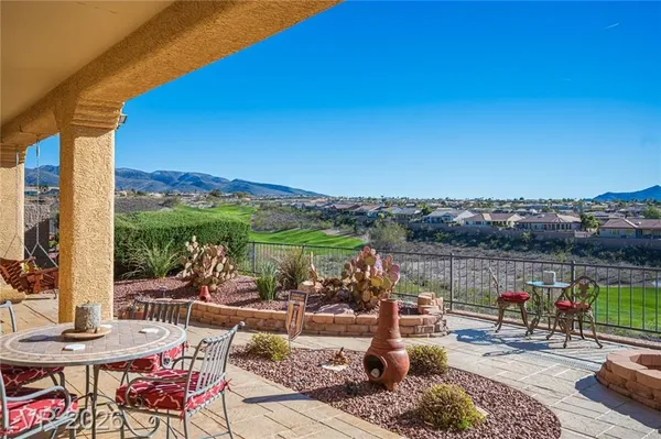Property Slideshow image 3 of 49 | 2875 scotts valley dr, Henderson, NV, 89052
