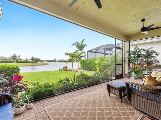 Property Slideshow image 3 of 47 | 4925 surfside cir, Bradenton, FL, 34211