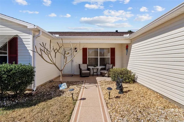 Property Slideshow image 3 of 32 | 2027 cipriano pl, The Villages, FL, 32159