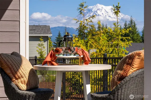 Property Slideshow image 2 of 36 | 14838 208th ave 1405, Bonney Lake, WA, 98391