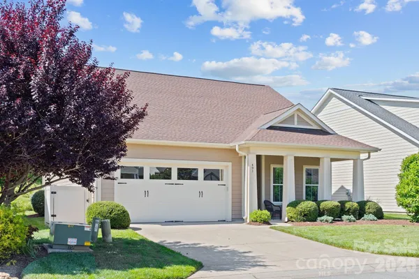 Property Slideshow image 2 of 40 | 491 granite lake ct, Denver, NC, 28037